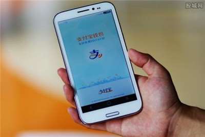 刷臉支付助力無(wú)現(xiàn)金社會(huì)-支付寶刷臉支付走進(jìn)民生