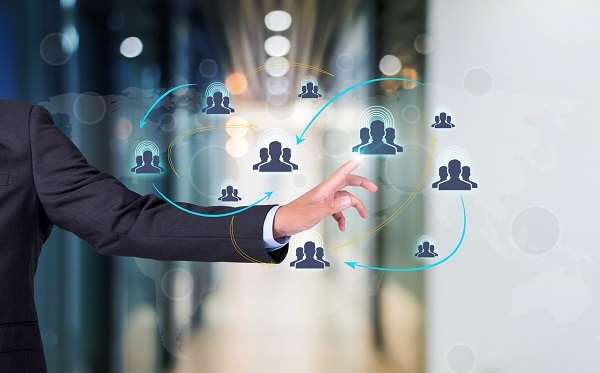 銀行加大對(duì)金融科技人才的引進(jìn)，春招近萬(wàn)個(gè)崗位虛席以待